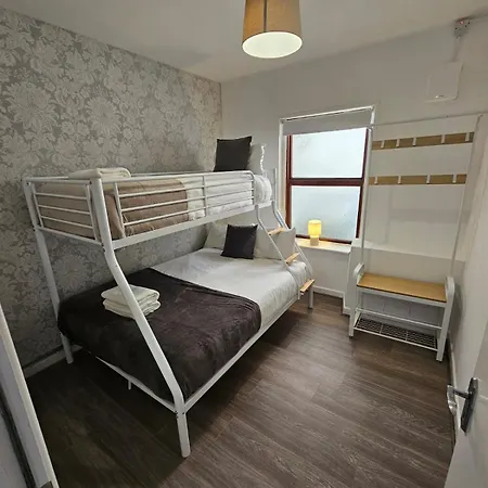 Apartment Centre *